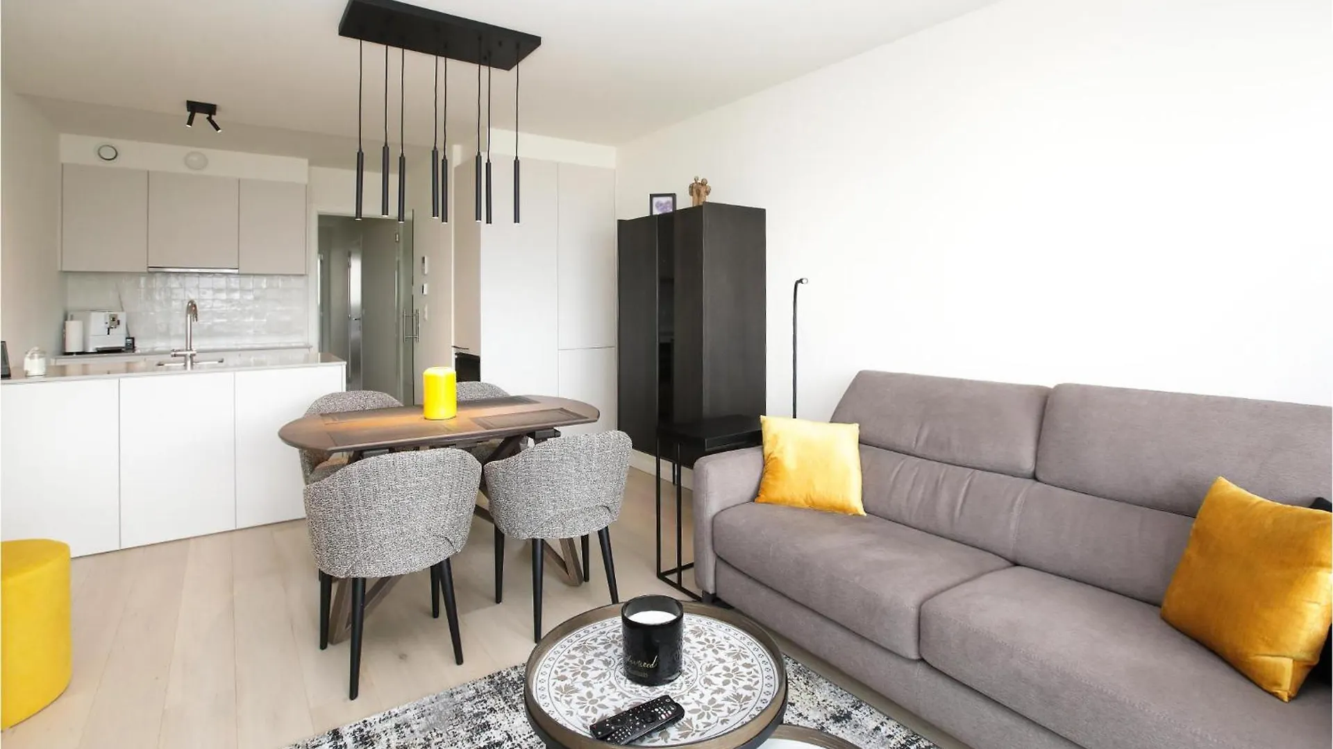 1 Bedroom Gorgeous Apartment In Oostende