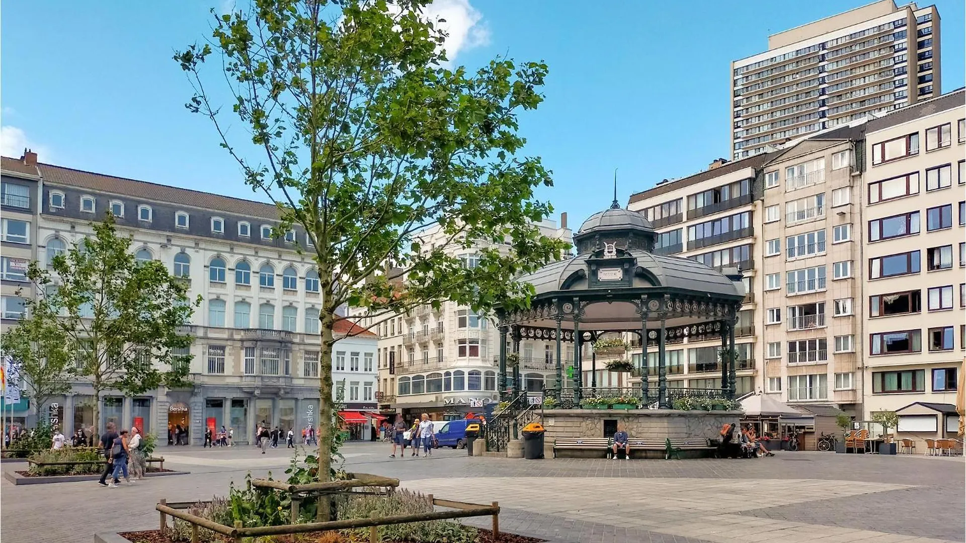 1 Bedroom Gorgeous Apartment In Oostende  Ostend